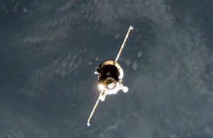 Progress MS-16 approche de l'ISS.