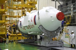 Soyouz MS-19 est prêt pour le transfert par convoi ferroviaire du site 254 au site 31.