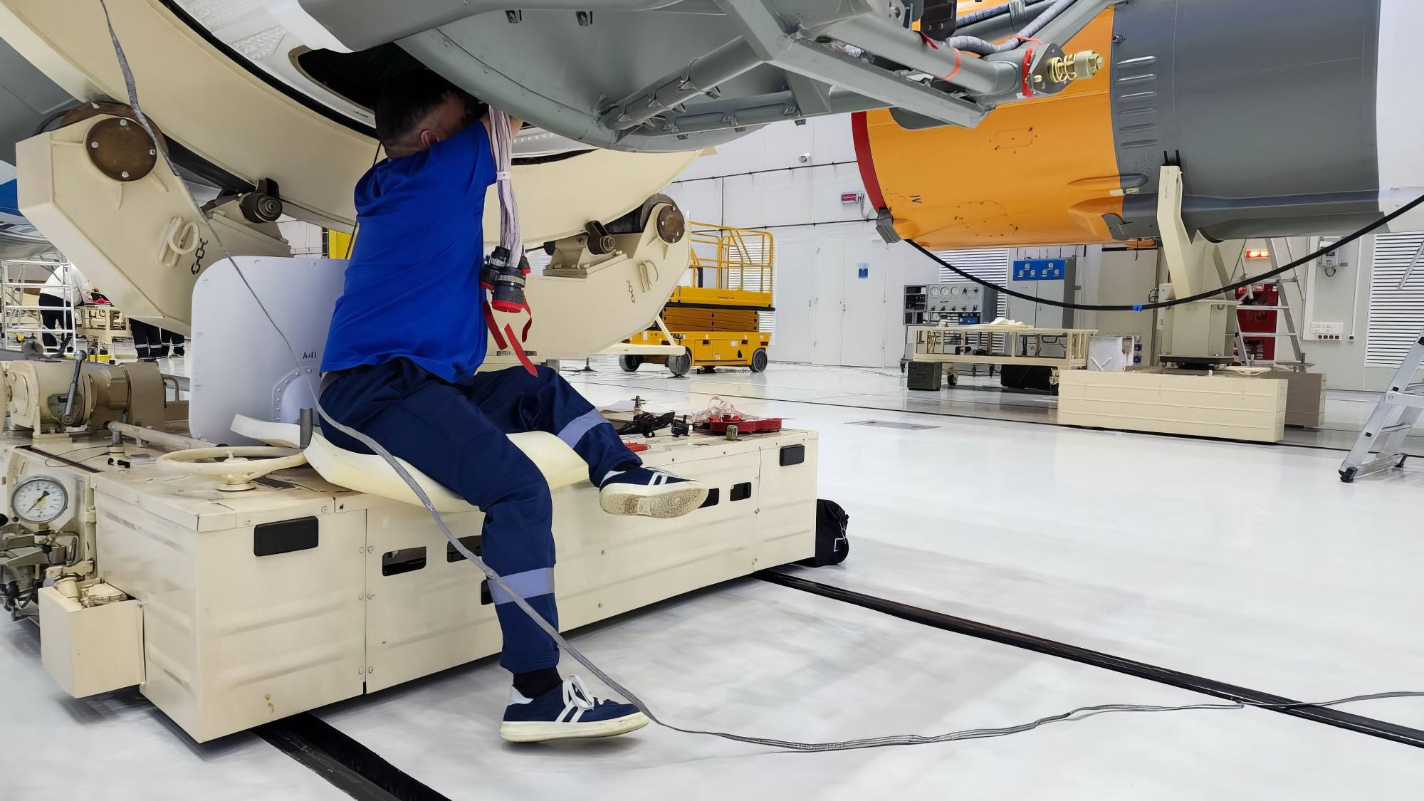 Travail sur le bloc central (second étage).