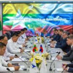 La rencontre à l'agence spatiale du Myanmar.