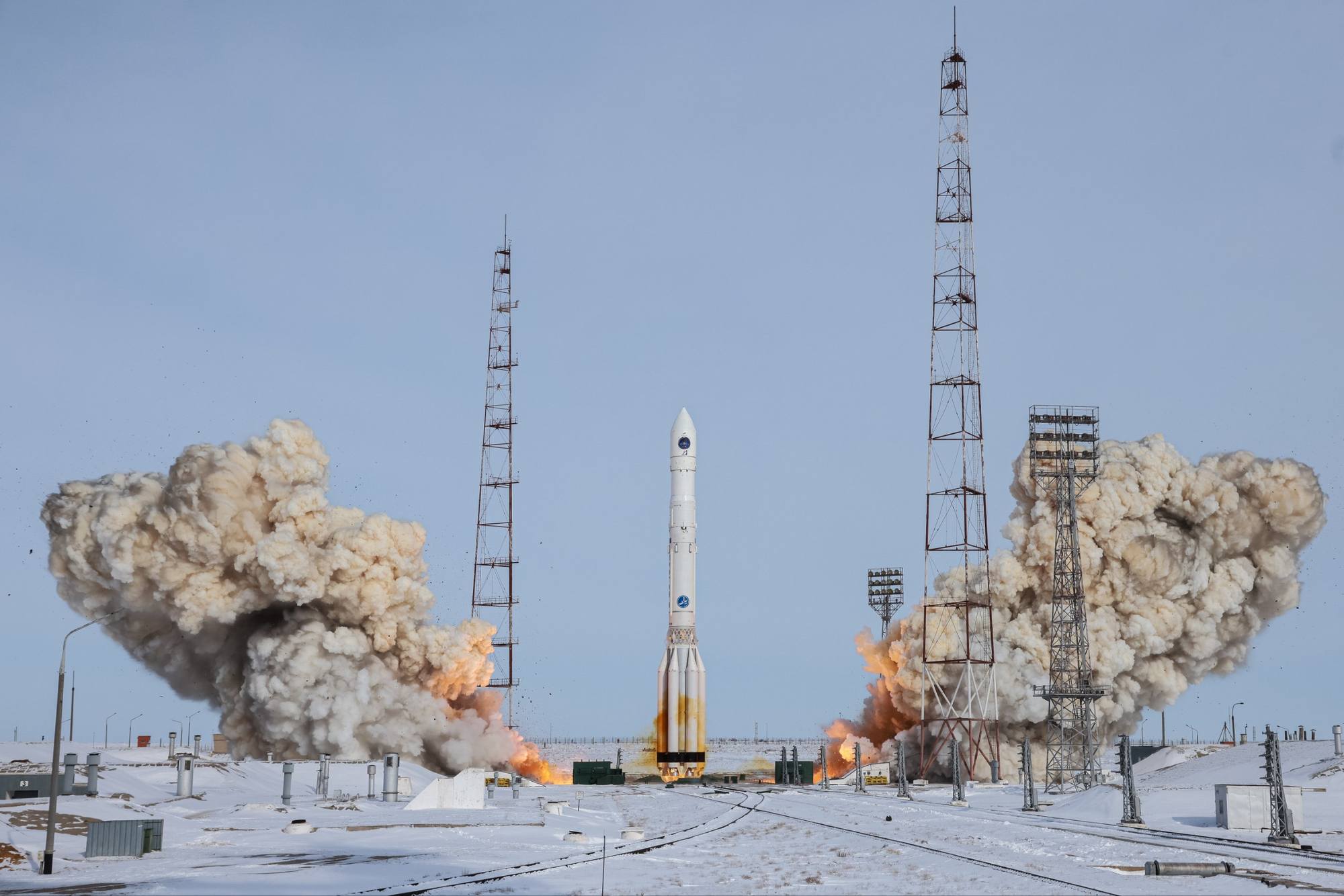 Allumage des moteurs pour Proton-M.