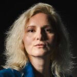 Deniz Burnham photographiée en 2022 par Josh Valcarcel pour la NASA.