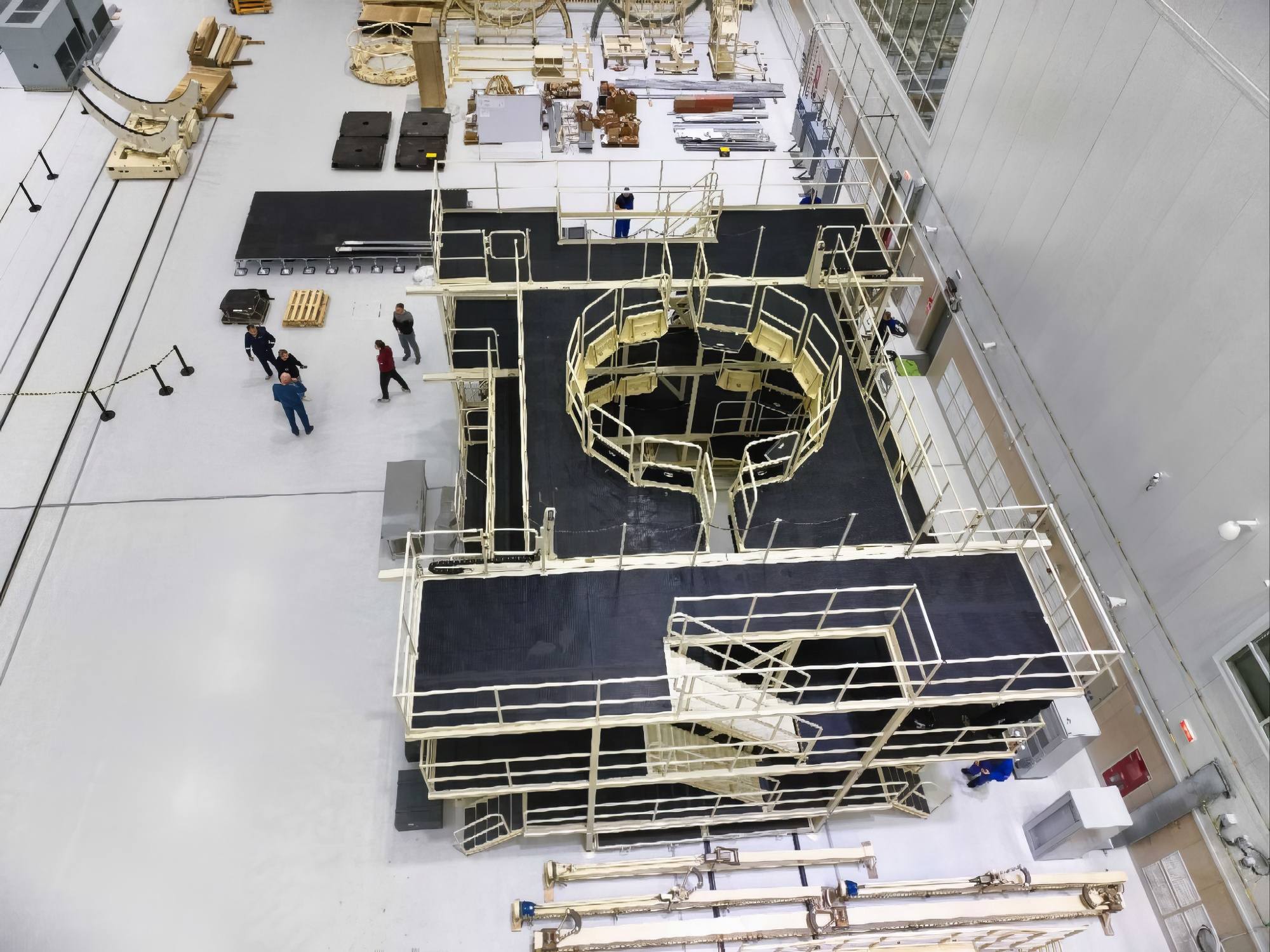 Le stand pour le véhicule de rentrée du PTK.