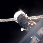 Le moment de la séparation du cargo Progress MS-32 de l'ISS.