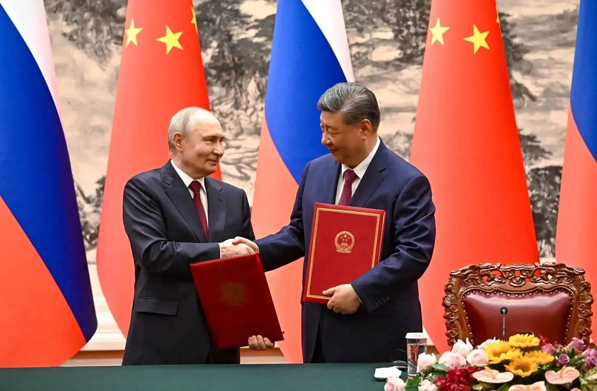 Les deux présidents.