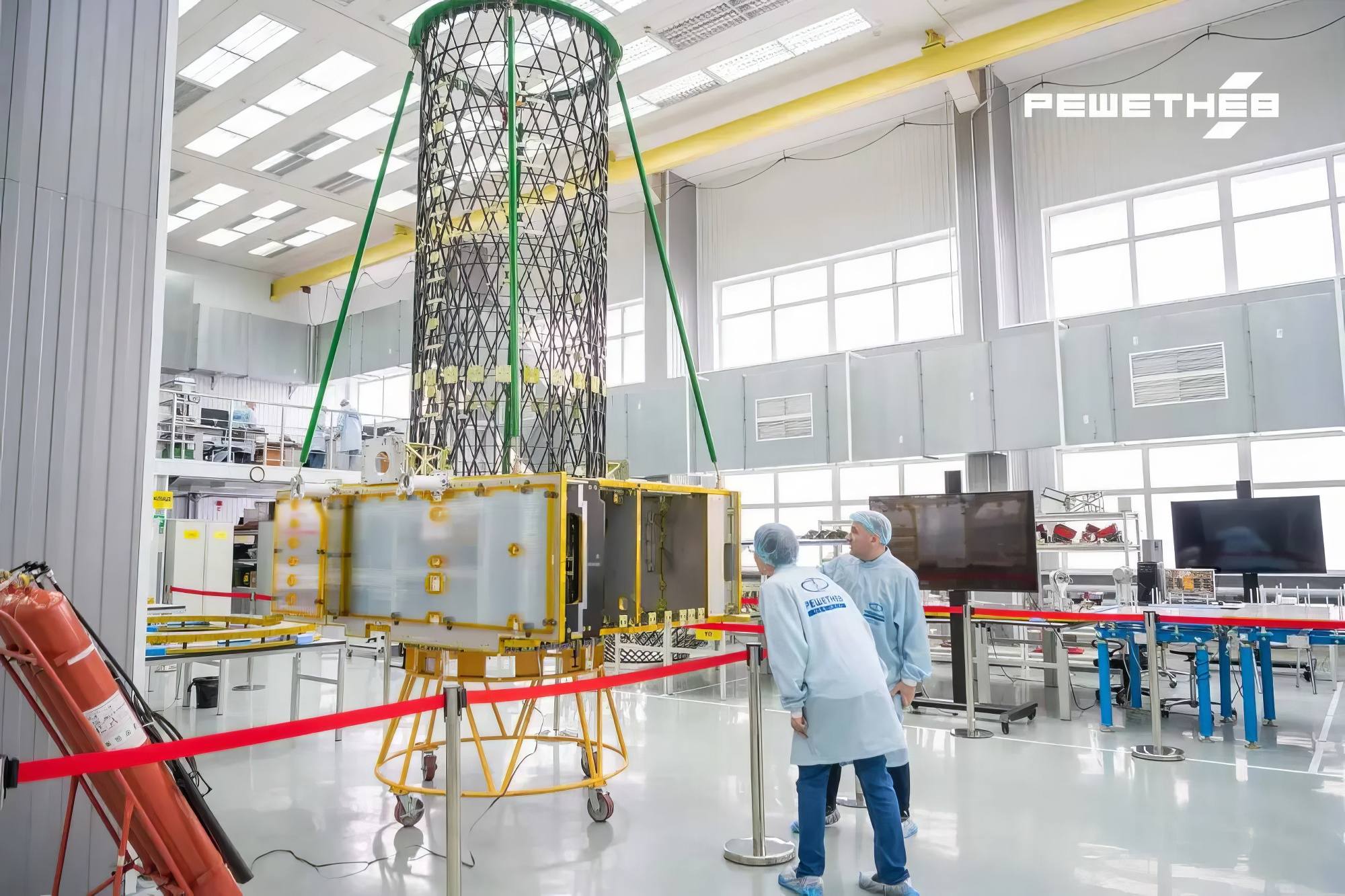 La structure d'une plateforme satellitaire chez Reshetnyov.