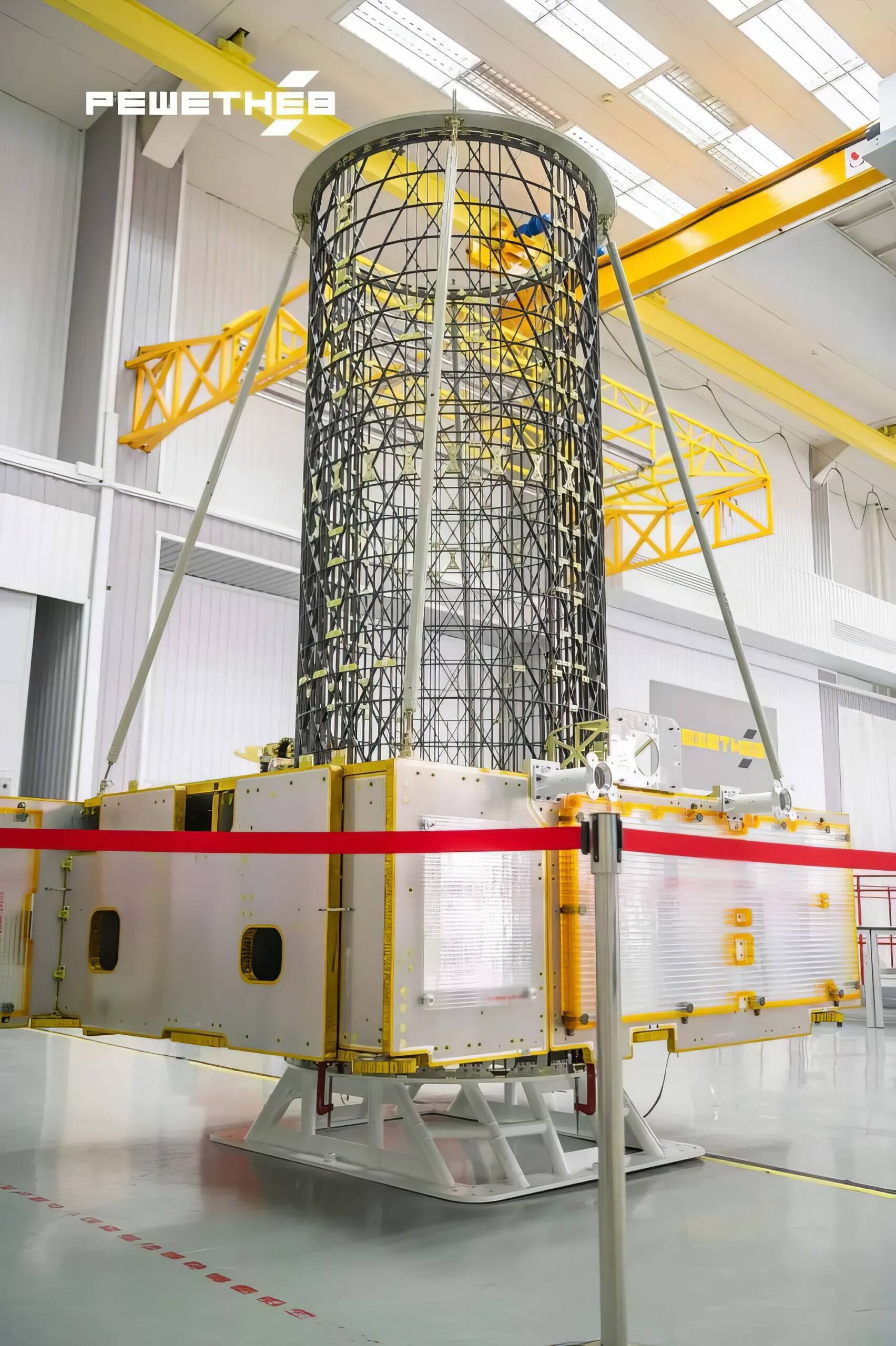 La structure d'une plateforme satellitaire chez Reshetnyov.