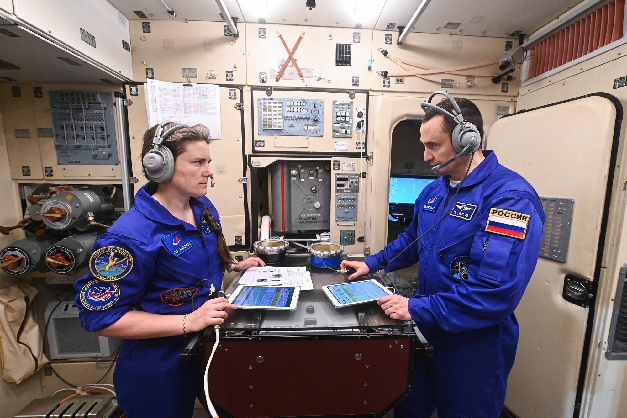 Anna Kikina et Pyotr Doubrov.