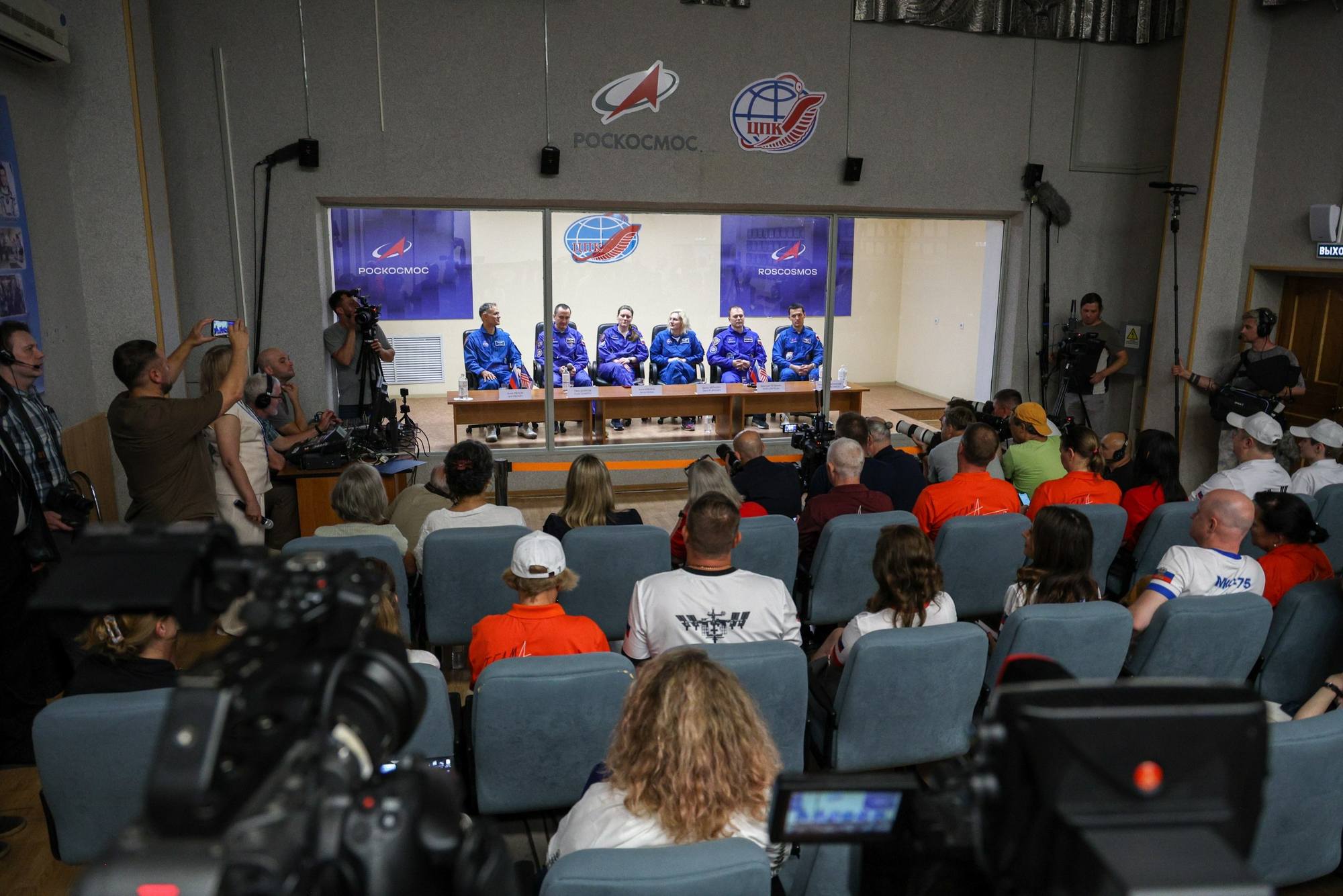 La conférence de presse.