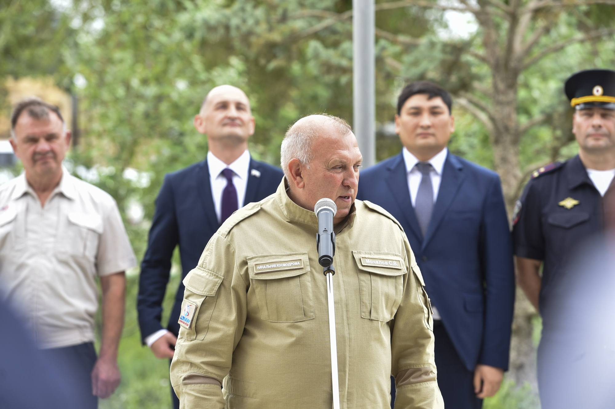 Prise de parole du directeur du cosmodrome (TsENKI), Sergueï Mochalov.