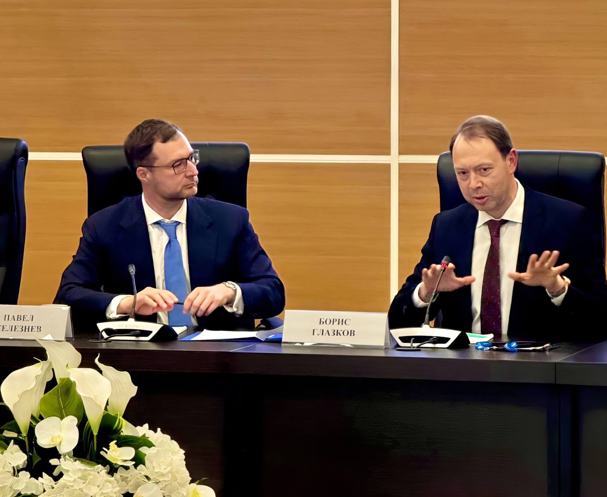 Pavel Seleznev et Boris Glazkov lors de la création du bureau des PPP en 2025.