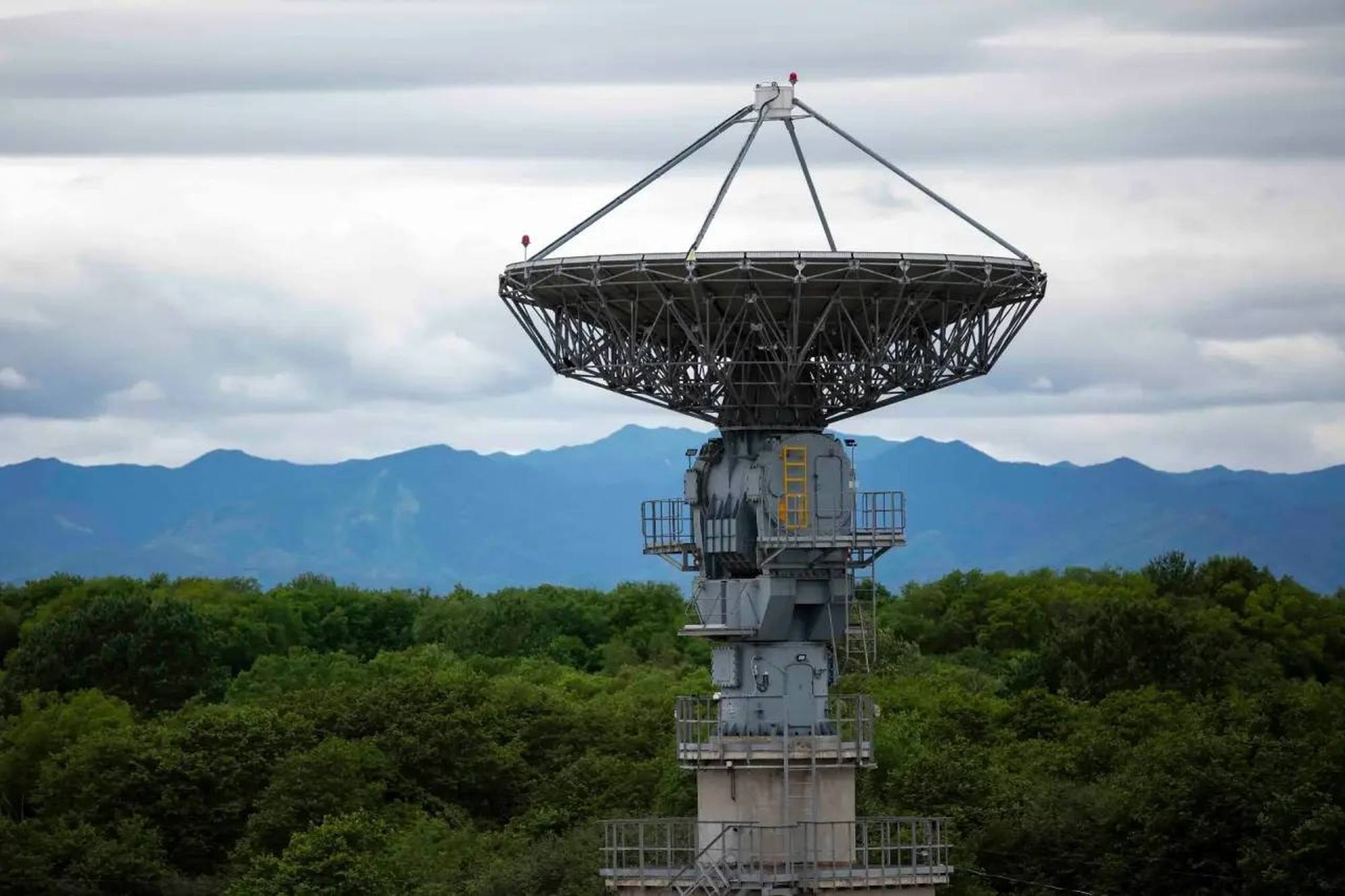 L'une des antennes de la station de Sakhaline.