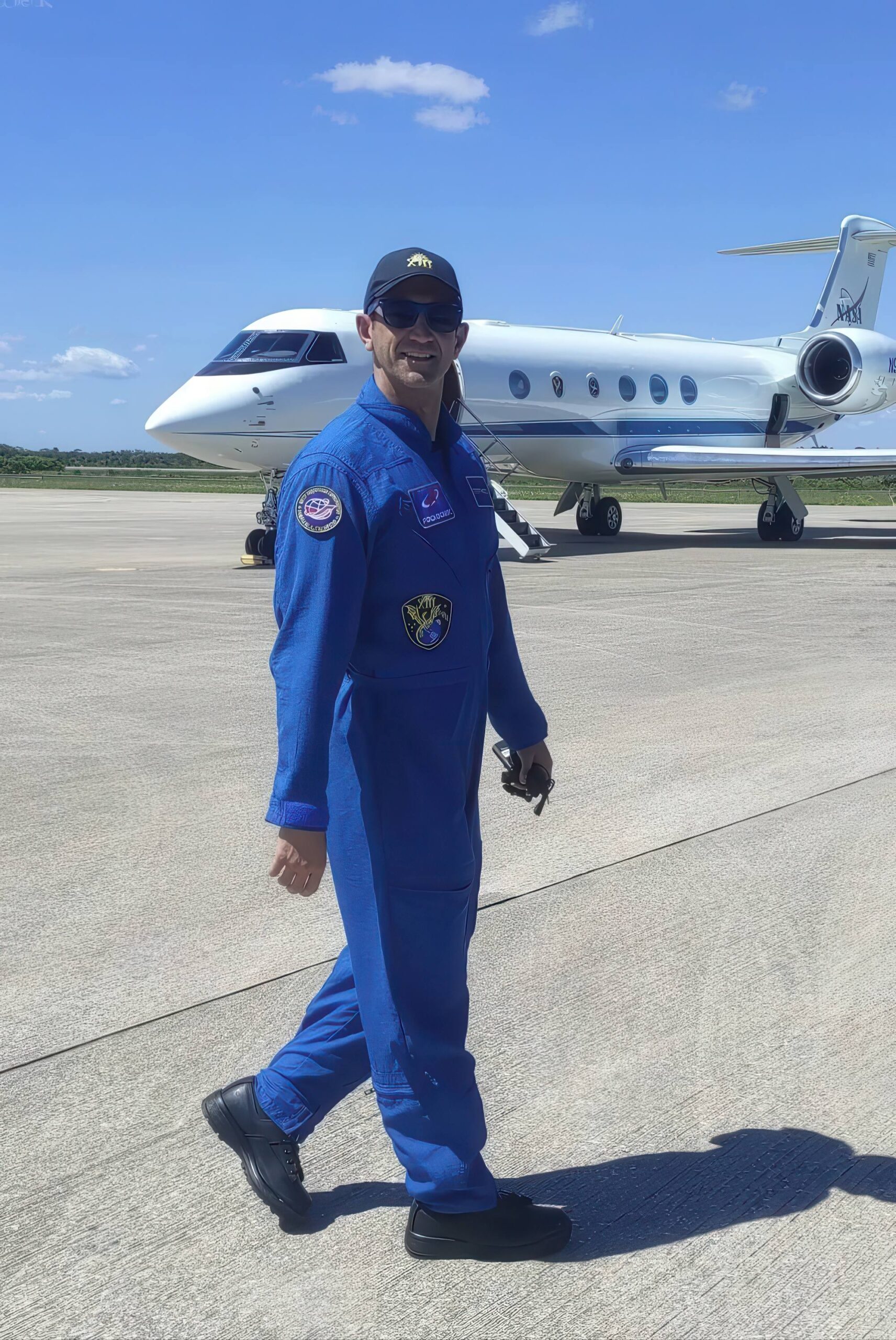 Sergueï Teteryatnikov sur le tarmac de Cap Kennedy.
