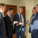 Sergueï Krikalyov lors de son arrivée à la conférence.